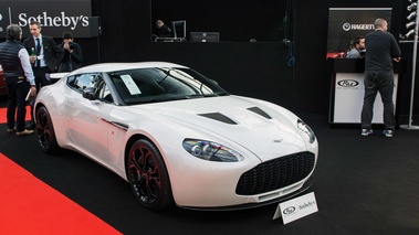 RM Auctions - Paris 2017 - Aston Martin V12 Zagato blanc 3/4 avant droit