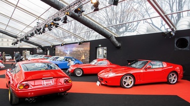 RM Auctions - Paris 2017 - Ferrari 365 GTB/4 Daytona rouge face arrière