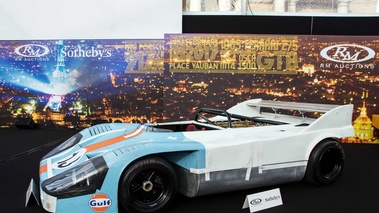 RM Auctions - Paris 2017 - Porsche 917/10 Prototype Gulf 3/4 avant gauche