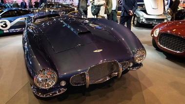 Rétromobile 2017 - Aston Martin DB2/4 Bertone Spider bleu face avant