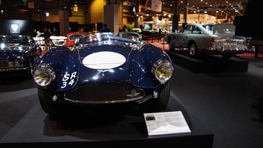 Rétromobile 2017 - Aston Martin DB3S bleu face avant