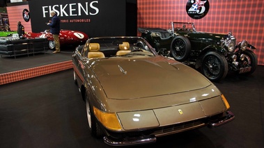 Rétromobile 2017 - Ferrari 365 GTB/4 Daytona Spyder marron face avant