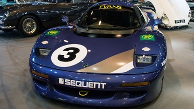 Rétromobile 2017 - Jaguar XJR-15 bleu face avant