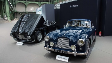 Bonhams - Paris 2018 - Aston Martin DB2 bleu 3/4 avant gauche