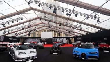 RM Auctions - Paris 2018 - Bugatti EB110 SS gris & Type 35 Grand Prix bleu & Chiron bleu/bleu