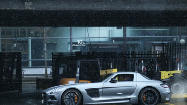 Rétromobile 2018 - Mercedes SLS AMG Black Series anthracite profil