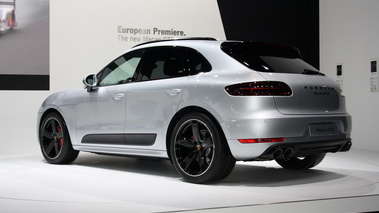 Porsche Macan GTS 2