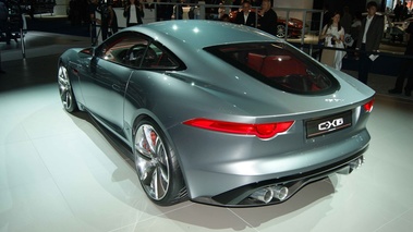 Salon de Francfort IAA 2011 - Jaguar C-X16 gris 3/4 arrière gauche