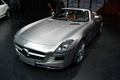 Salon de Francfort IAA 2011 - Mercedes SLS AMG Roadster gris 3/4 avant gauche