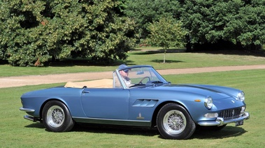 Ferrari 330 cabrio, bleu 3-4 avd