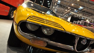 Alfa Romeo Montreal, jaune, 3-4 avd