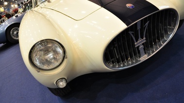 Maserati A6G, blanc+bleu, détail face avt