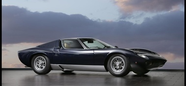 Lamborghini Miura, bleu, 3-4 avd