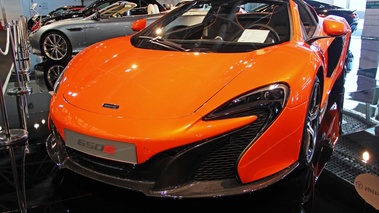 McLaren 650S Spider orange face avant