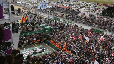 24 heures du Mans 2013 envahissement piste podium