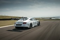 Bentley Continental GT3 blanc 3/4 arrière droit travelling