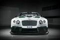 Bentley Continental GT3 blanc face avant