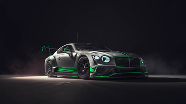 Bentley Continental GT3 blanc/vert 3/4 avant droit