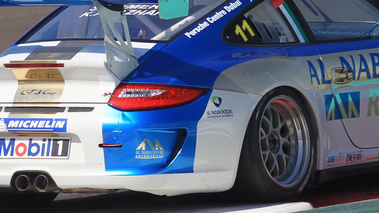 Porsche 997 GT3 RSR blanc/bleu feux arrière