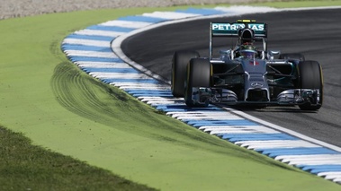 F1 GP Allemagne 2014 Mercedes Rosberg vue avant