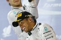F1 GP Bahrein 2014 Mercedes Hamilton et Rosberg champagne