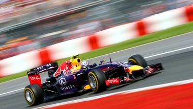F1 GP Canada 2014 Red Bull Ricciardo 3/4 avant