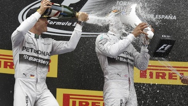 F1 GP Espagne 2014 Mercedes podium champagne
