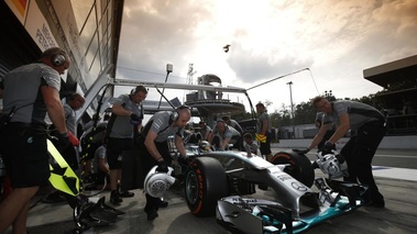 F1 GP Italie 2014 Mercedes stands Hamilton