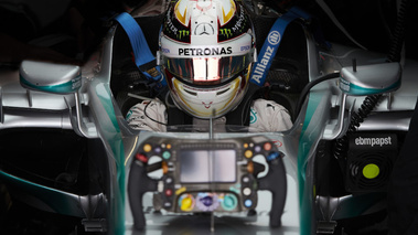 F1 GP Japon 2015 Mercedes Hamilton casqué
