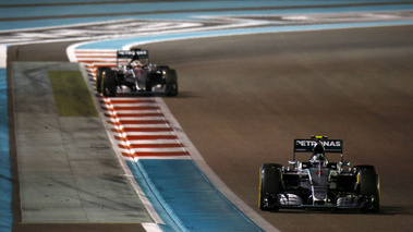 GP F1 Abou Dhabi 2015 Mercedes Hamilton et Rosberg