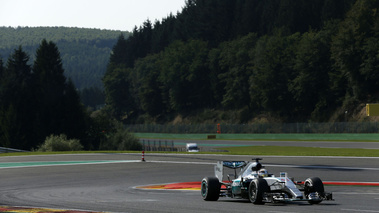 GP F1 Belgique 2015 Mercedes Hamilton chicane