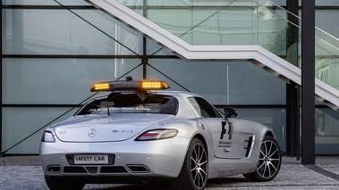 Mercedes SLS AMG GT Safety Car 2012 3/4 arrière 