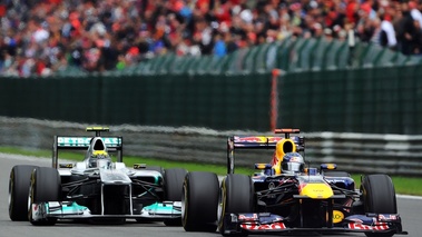 Spa 2011 Red Bull et Mercedes