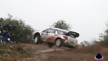 Argentine 2012 Citroën Al Attiyah jump