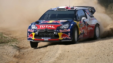 Australie 2011 DS3 Ogier en travers