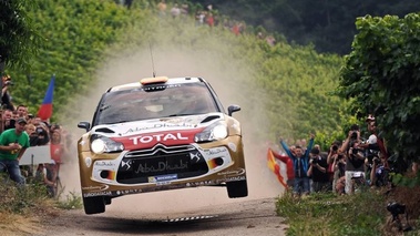 WRC Allemagne 2013 Citroën Sordo jump