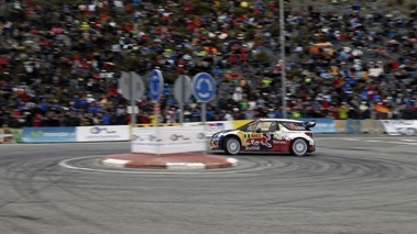 WRC Espagne 2012 Citroën Neuville rond-point 