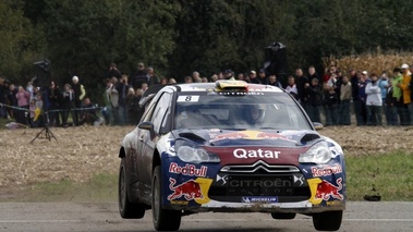 WRC France 2012 Citroën Neuville jump