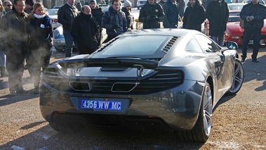 Cars & Coffee Paris - McLaren MP4-12C anthracite 3/4 arrière droit