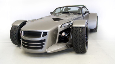 Donkervoort D8 GTO - grise - 3/4 avant gauche