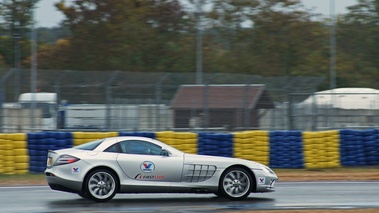 Journée FLA au Bugatti - Mercedes McLaren SLR gris filé