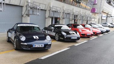 La Piste aux Etoiles - line-up pitlane