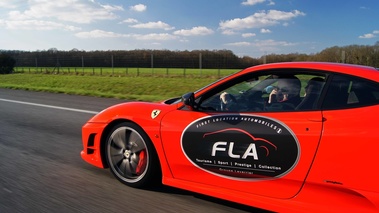 Les Etoiles de Normandie - Ferrari 430 Scuderia rouge pilote travelling