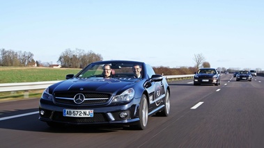 Les Etoiles de Normandie - Mercedes SL63 AMG bleu 3/4 avant gauche travelling