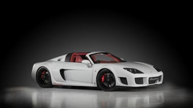 Noble M600 Roadster - Grise - 3/4 avant droit