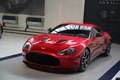 Présentation Aston Martin V12 Zagato - Aston Martin V12 Zagato rouge 3/4 avant gauche penché