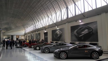 Présentation Aston Martin V12 Zagato - line-up