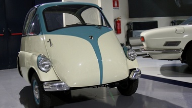 Visite de l'usine Zagato - ancienne blanc/bleu 3/4 avant droit