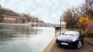 Jaguar F-Type Namur - Bord de meuse