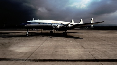 Lockheed Super Constellation au sol 